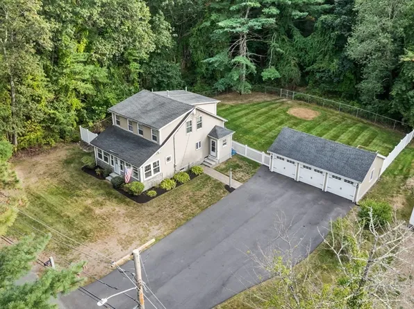 24 Dunstable Rd, Westford, MA 01886
