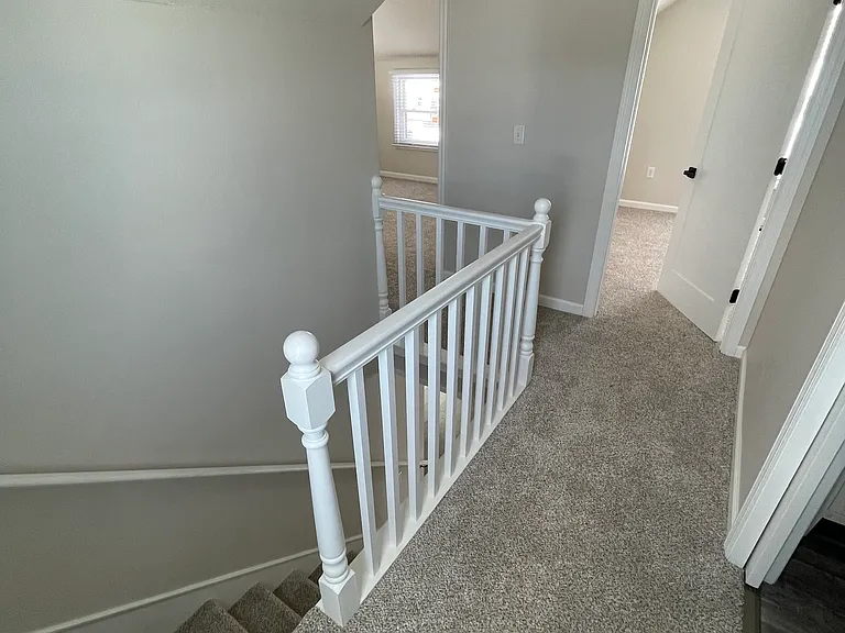 553 Adams Ave — Photo 14