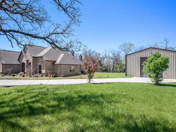 136 Flying Diamond Dr, Springtown, TX 76082