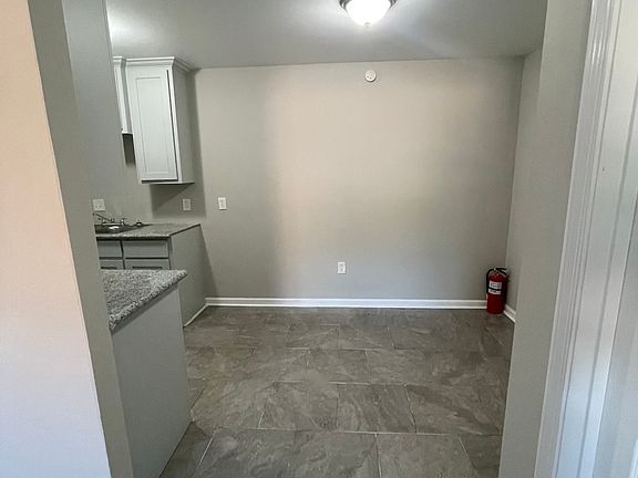 4th image of 11641 Sherwood Hollow Ct APT D