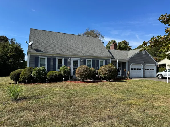 67 Royal Oak Circle, Meriden, CT 06450