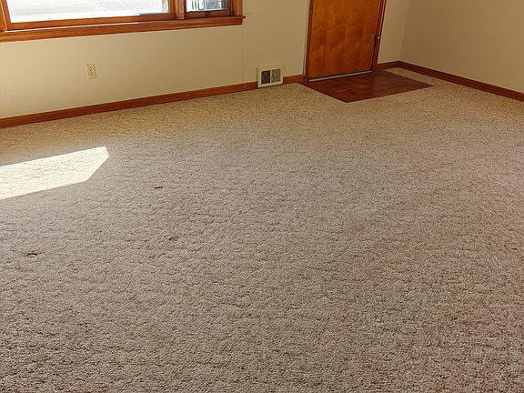 Front entry/living room