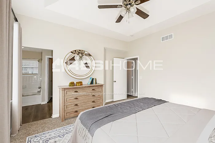 3776 Riverside Pkwy — Photo 8
