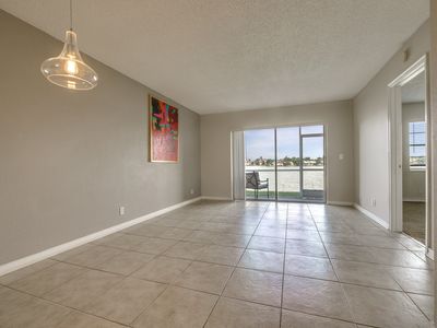 5510 Lakeside Dr APT 104, Margate, FL, 33063