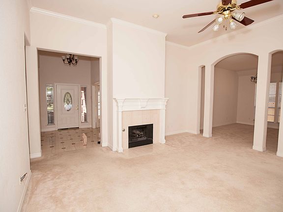 2nd image of 2821 Newburyport Ave