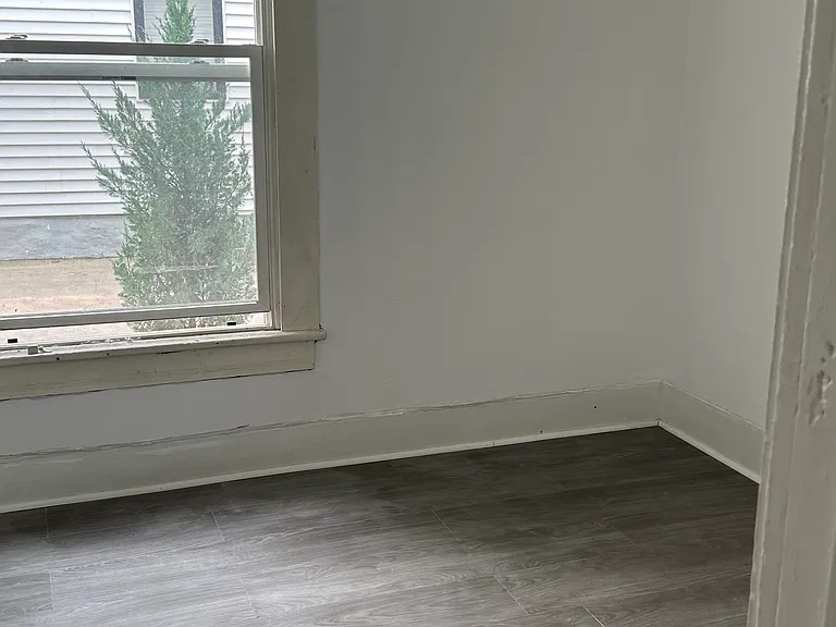 415 James Ave SE #1 — Photo 18