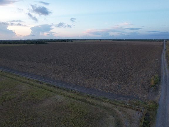 3rd image of 2 Mile 3 East Rd