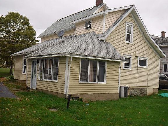 2nd image of 21 Highland Ave