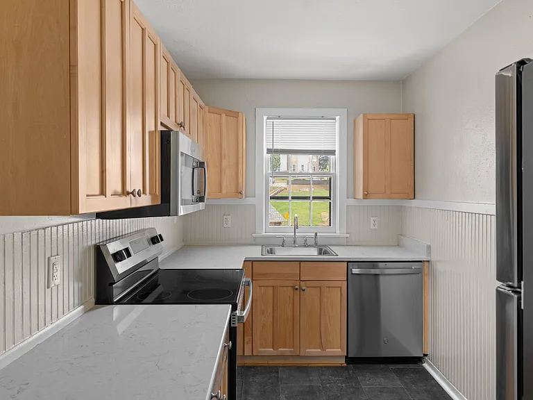 208 Circular Rd #4 — Photo 6