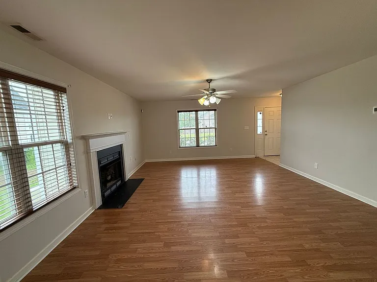 2305 Gray Goose Loop — Photo 4