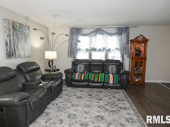 5th image of 435 N Longbow Dr