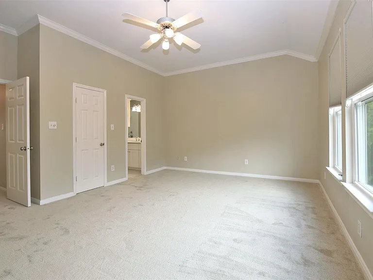 1409 Anita St — Photo 15
