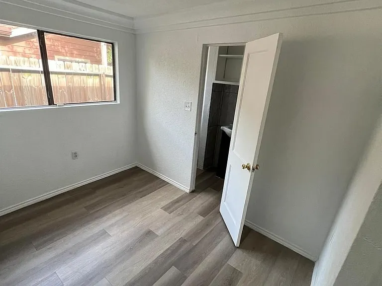 2107 Garvey Dr — Photo 20