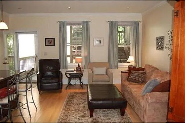 137 D St #1 — Photo 2