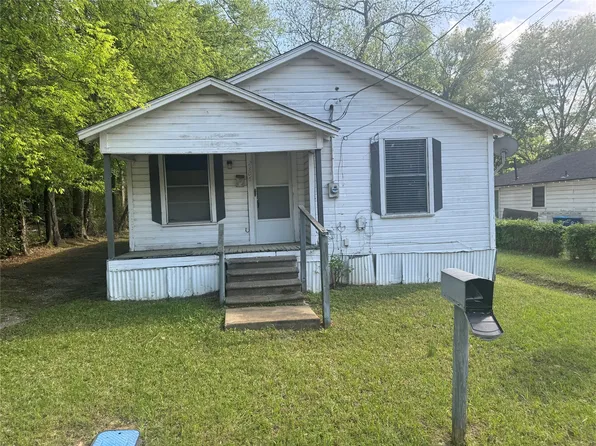 2306 Frank St, Marshall, TX 75670