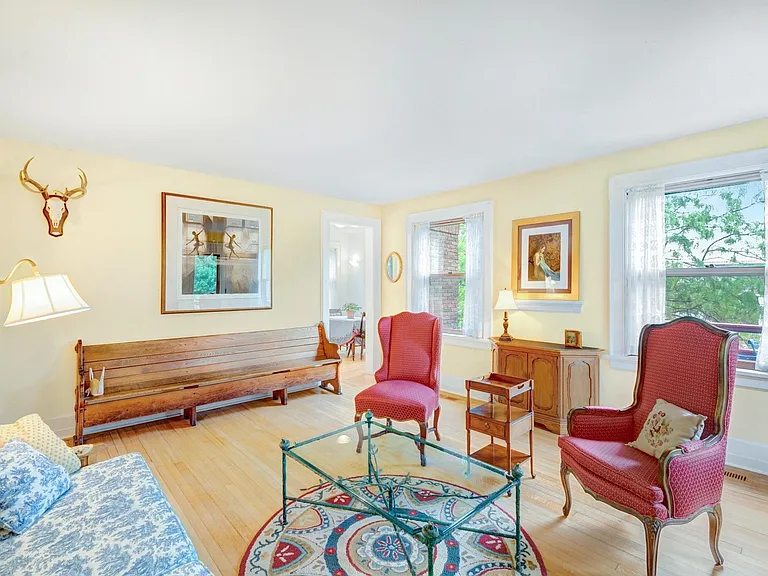 25 Langdon St #B — Photo 5