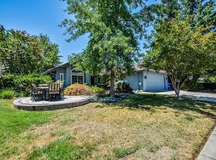 242 Quail Hollow Dr, Galt, CA 95632