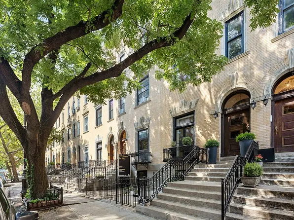 233 W 138th St, New York, NY 10030