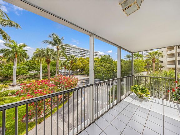 3rd image of 150 Ocean Lane Dr APT 2H