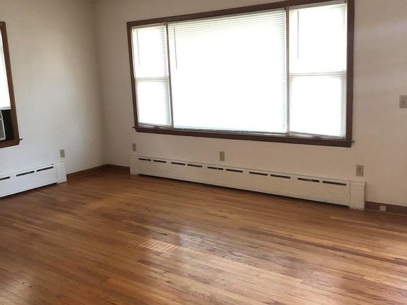 2nd image of 1341 1/2 Liberty St APT 3