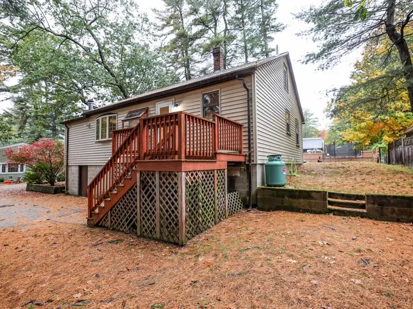 13 Second Street, Kingston, NH 03848