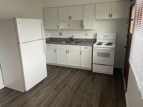5878 S Honey Creek Dr #3, Milwaukee, WI 53221