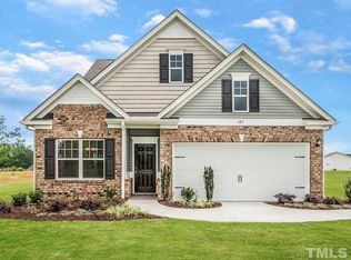 529 Barbour Farm Ln, Four Oaks, NC 27524