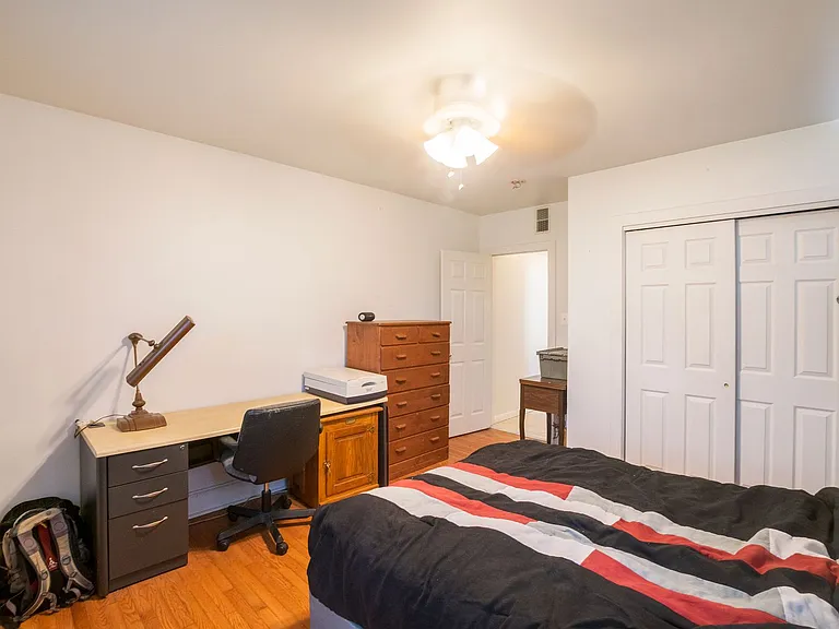 807 N Franklin Street — Photo 8