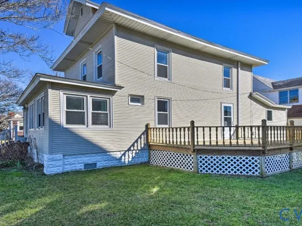 4254 Main St, Chincoteague Island, VA 23336