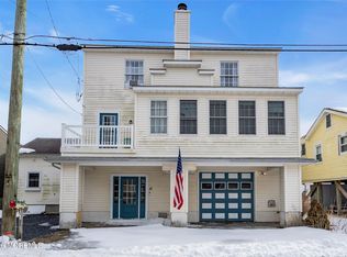 11 Avenue D, Manahawkin, NJ 08050