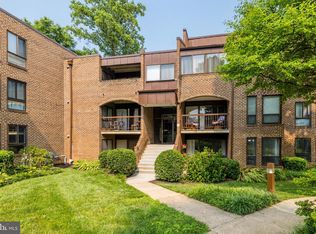 11224 Chestnut Grove Sq APT 128, Reston, VA 20190