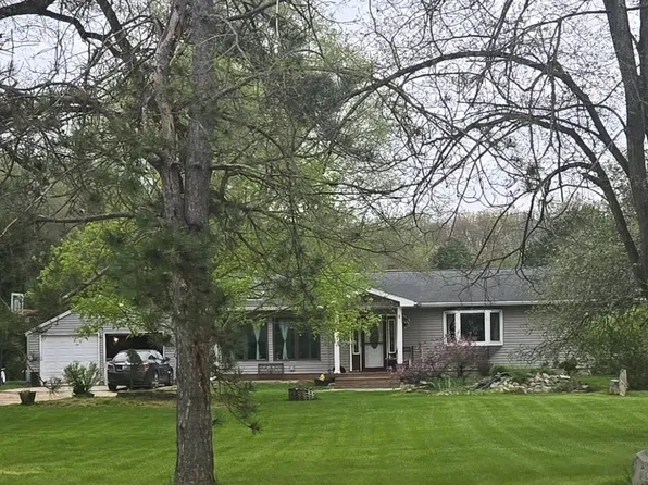 15340 Upton Rd, East Lansing, MI 48823