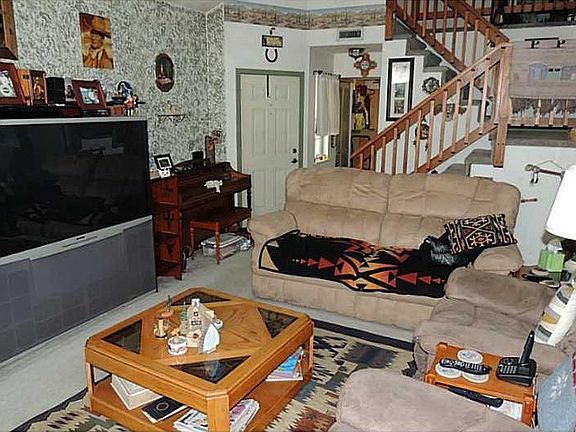 5th image of 7545 Oceanline Dr