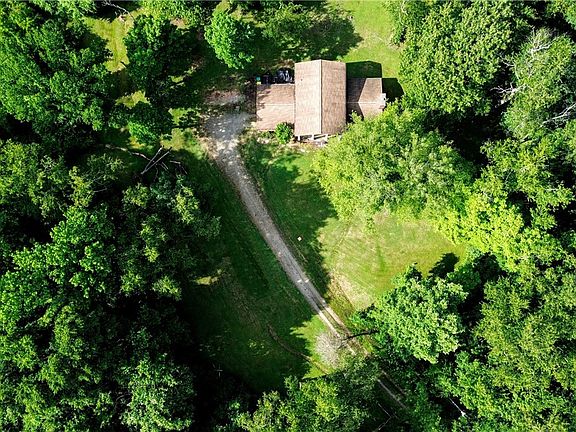 3rd image of 711 Dutch Hill Rd