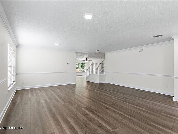4th image of 1194 DAWN CREEK Court
