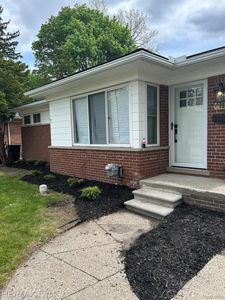 8865 Kenberton Dr, Oak Park, MI, 48237