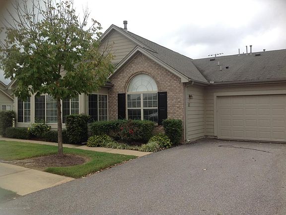 2nd image of 8777 Parkview Oaks Cir #50