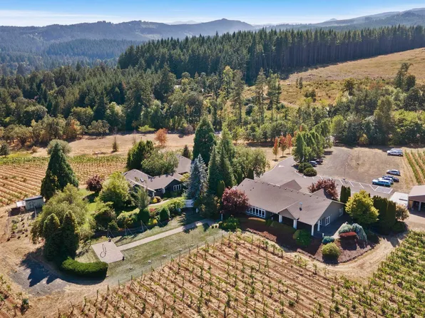 300 Reuben Boise Rd, Dallas, OR 97338