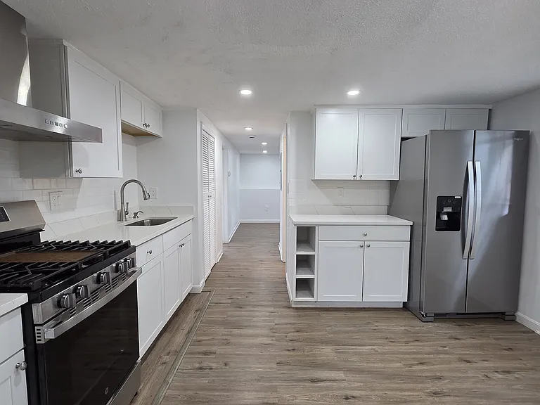 41 South Ave #1 — Photo 2