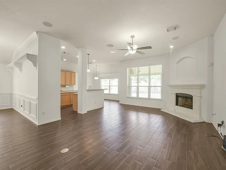 1414 Phoenician Dr — Photo 7