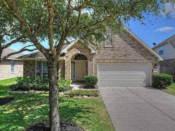 2nd image of 20527 Shadow Grange Ct