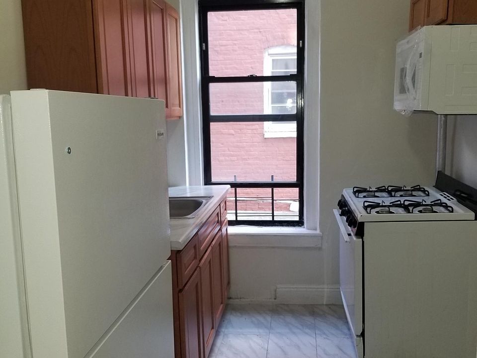 1st image of 4188 Barnes Ave