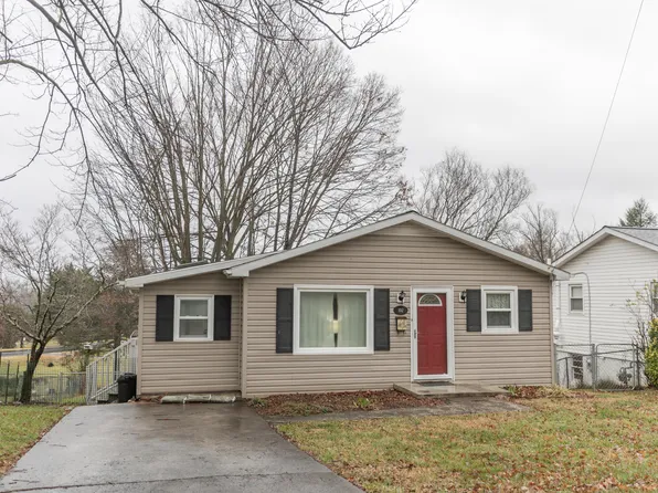 102 Houston St, Lexington, VA 24450