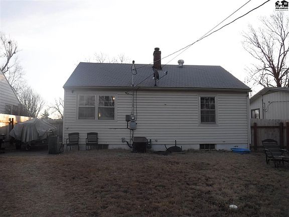 4th image of 1019 Champa St