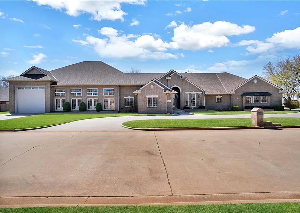 1st image of 1810 Westwood Estates Dr