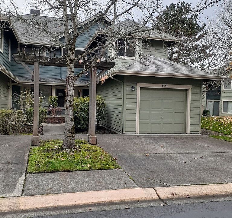 1st image of 9157 162nd Pl NE