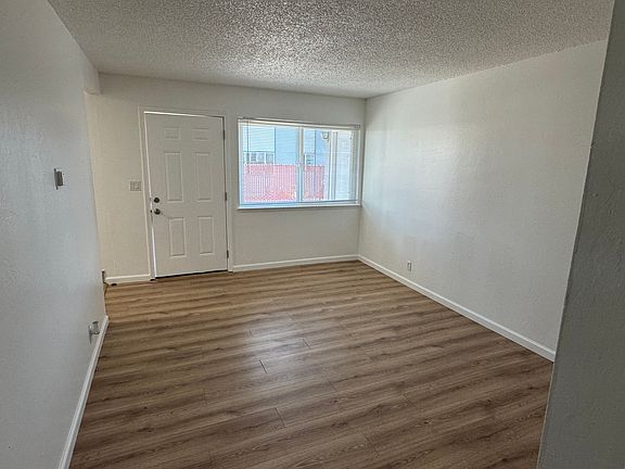 3rd image of 201 Alexander Ave APT 1
