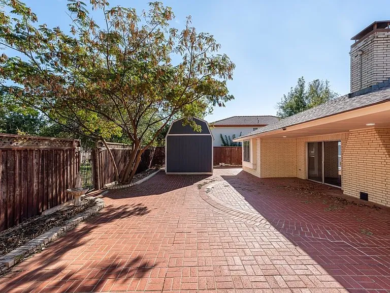 6605 Parkwood Ln — Photo 26