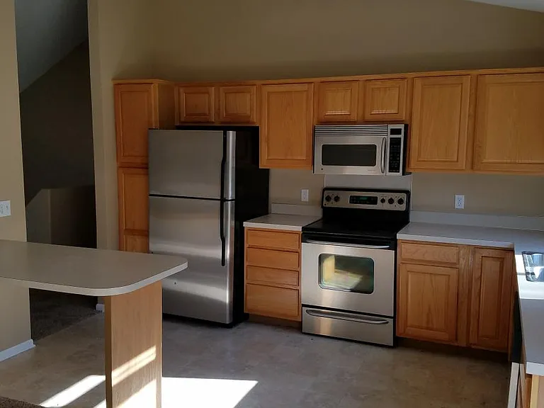 14613 Locust St — Photo 1