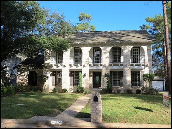 2nd image of 10814 Idlebrook Dr